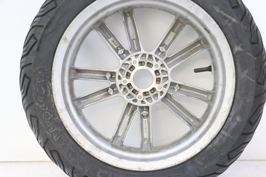 photo de REAR RIM AND TIRE PIAGGIO MP3 LT 400 (2007 - 2012)