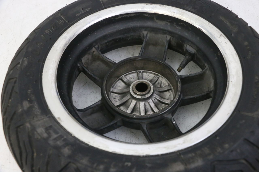 photo de REAR RIM AND TIRE PIAGGIO VESPA S 2T 50 (2007 - 2014)