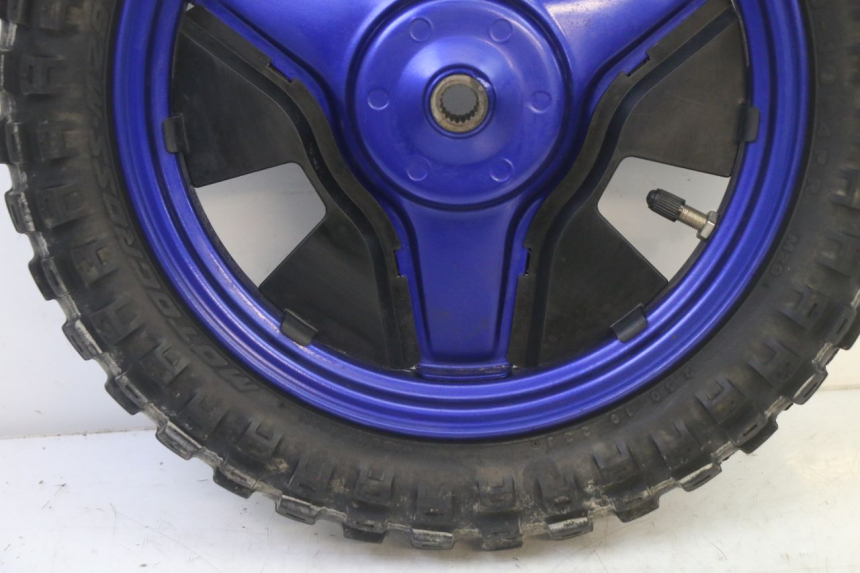 photo de REAR RIM AND TIRE YAMAHA PW 50 (1984 - 2020)