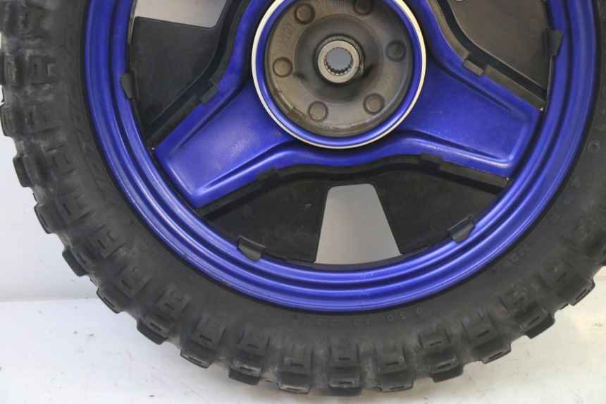 photo de REAR RIM AND TIRE YAMAHA PW 50 (1984 - 2020)