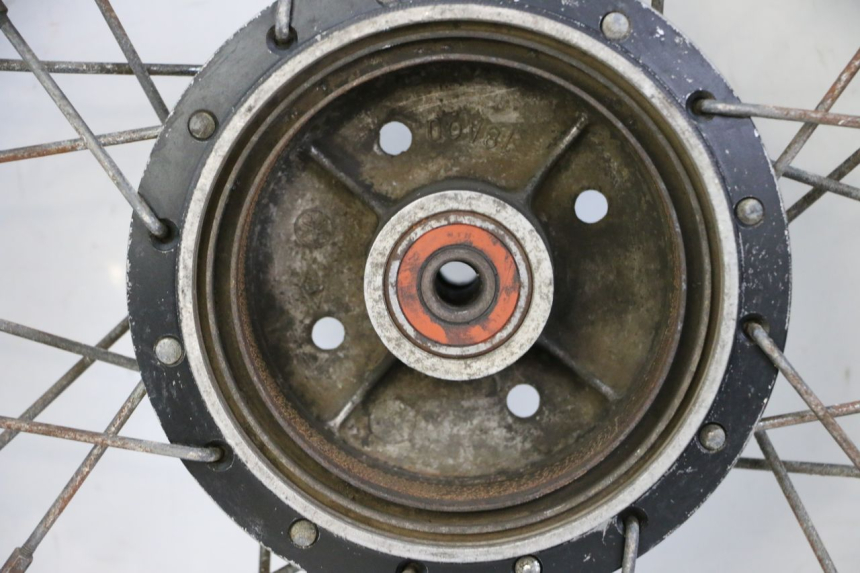 photo de REAR RIM AND TIRE YAMAHA PW 80 (1983 - 2014)