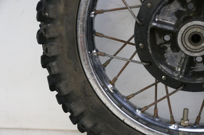 photo de REAR RIM AND TIRE YAMAHA PW 80 (1983 - 2014)