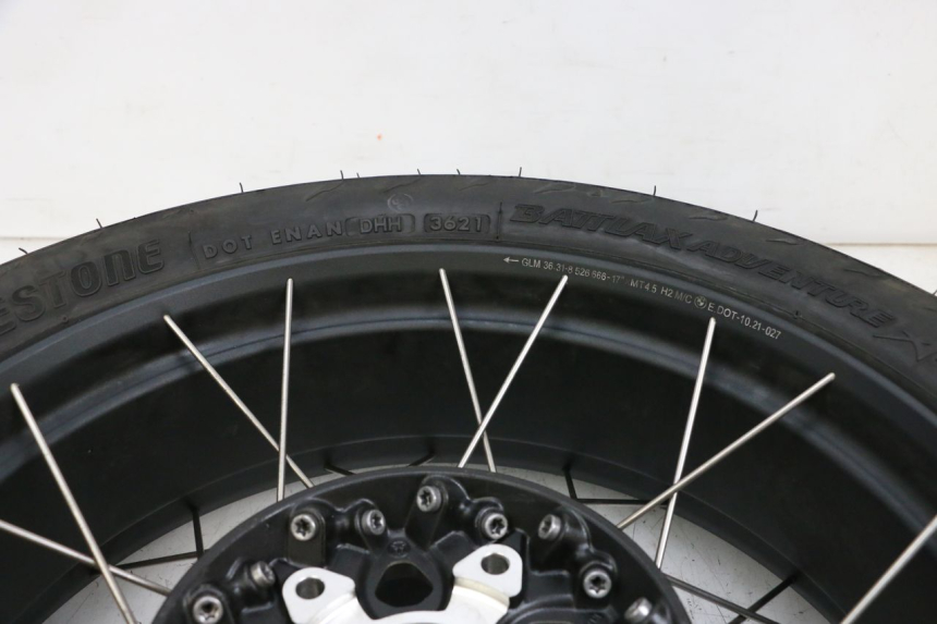photo de REAR RIM AND TIRE BMW R GS 1250 (2021 - 2024) - Component detail