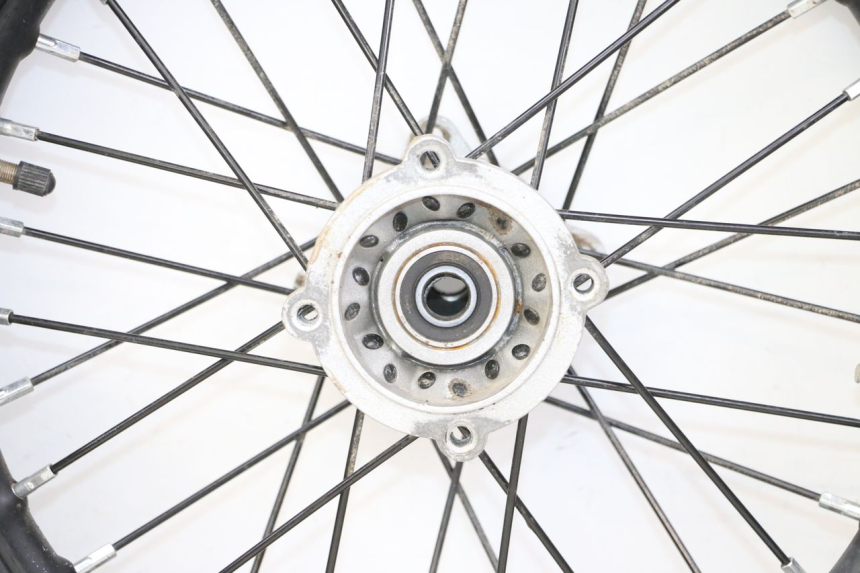 photo de REAR RIM AND TIRE APOLLO RFZ 125