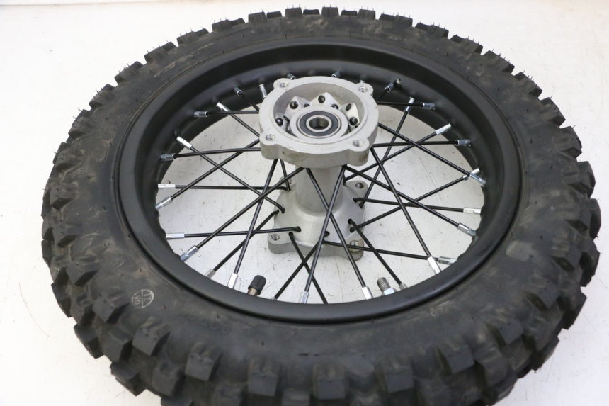 photo de REAR RIM AND TIRE APOLLO RFZ 125