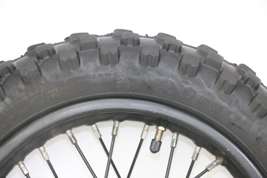 photo de REAR RIM AND TIRE APOLLO RXF 125