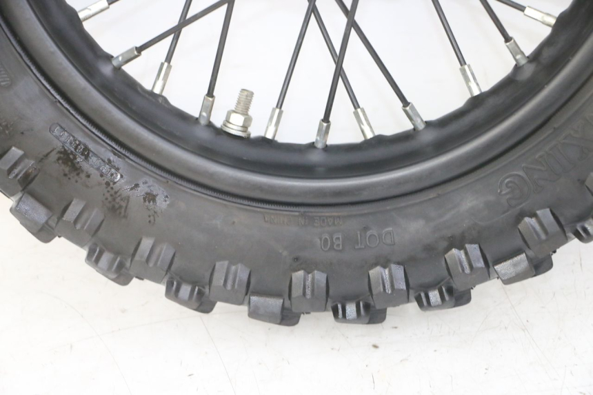 photo de REAR RIM AND TIRE APOLLO RXF 125
