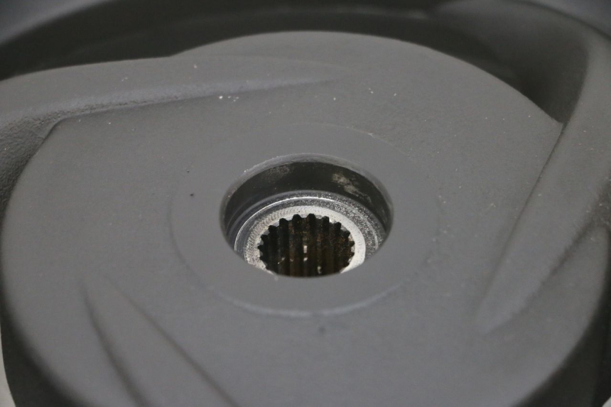 photo de REAR RIM AND TIRE JM MOTORS SANTANA EVO 50 (2024 - 2026) - Distinctive features