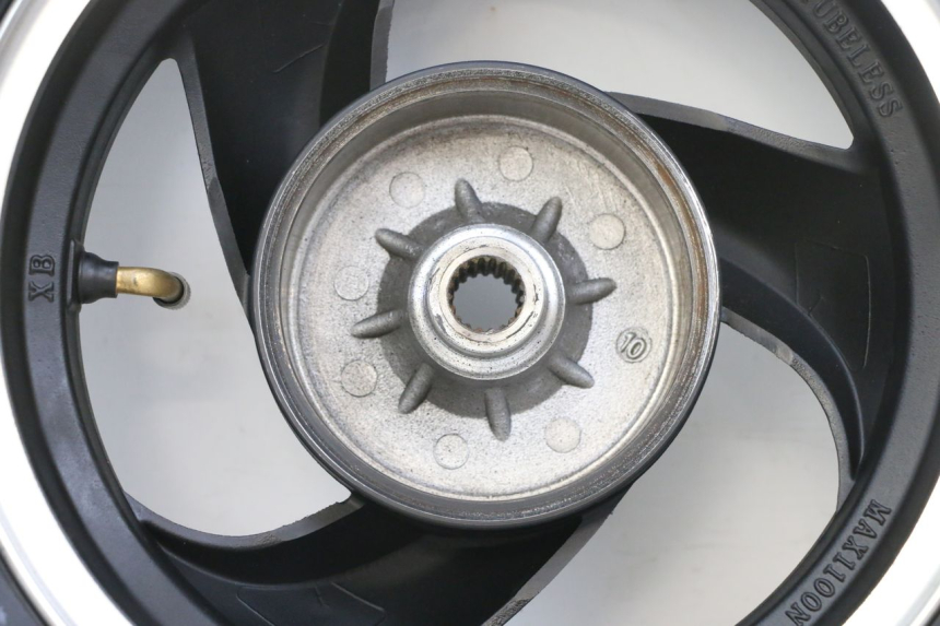 photo de REAR RIM AND TIRE JM MOTORS SANTANA EVO 50 (2024 - 2026) - Product overview