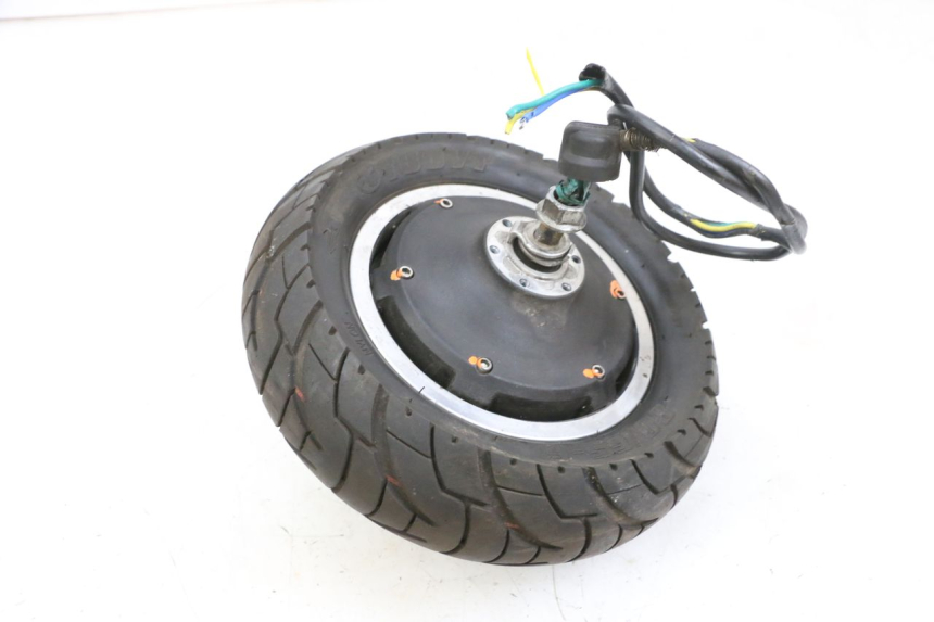 photo de REAR RIM AND TIRE DUALTRON VICTOR LIMITED 1