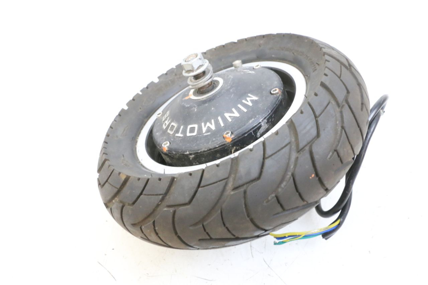 photo de REAR RIM AND TIRE DUALTRON VICTOR LIMITED 1