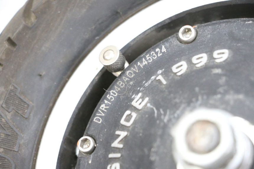 photo de REAR RIM AND TIRE DUALTRON VICTOR LIMITED 1