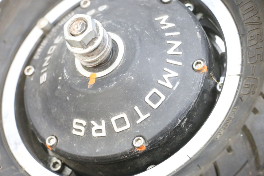 photo de REAR RIM AND TIRE DUALTRON VICTOR LIMITED 1