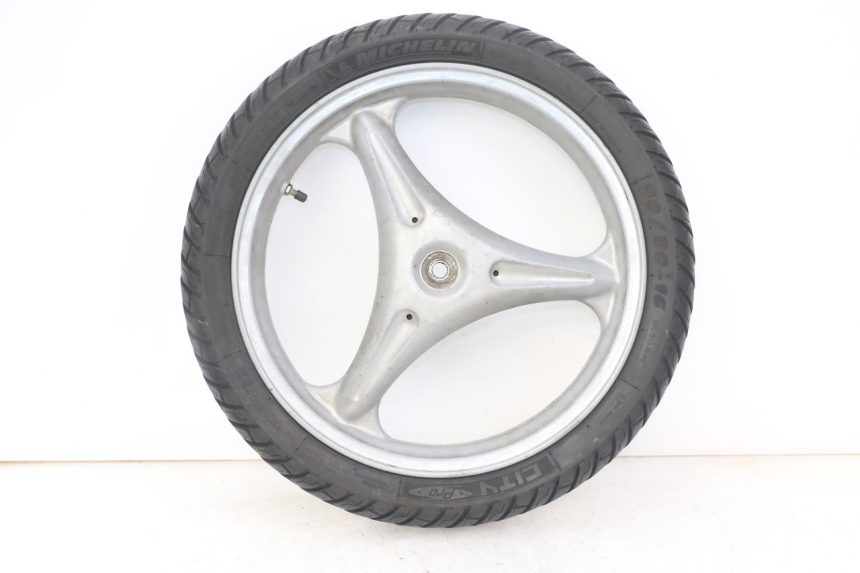 photo de REAR RIM AND TIRE YAMAHA WHY 50 (1998 - 2000)