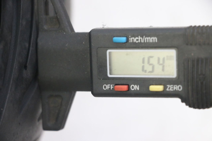 photo de REAR RIM AND TIRE YAMAHA X-MAX XMAX 125 (2010 - 2014)