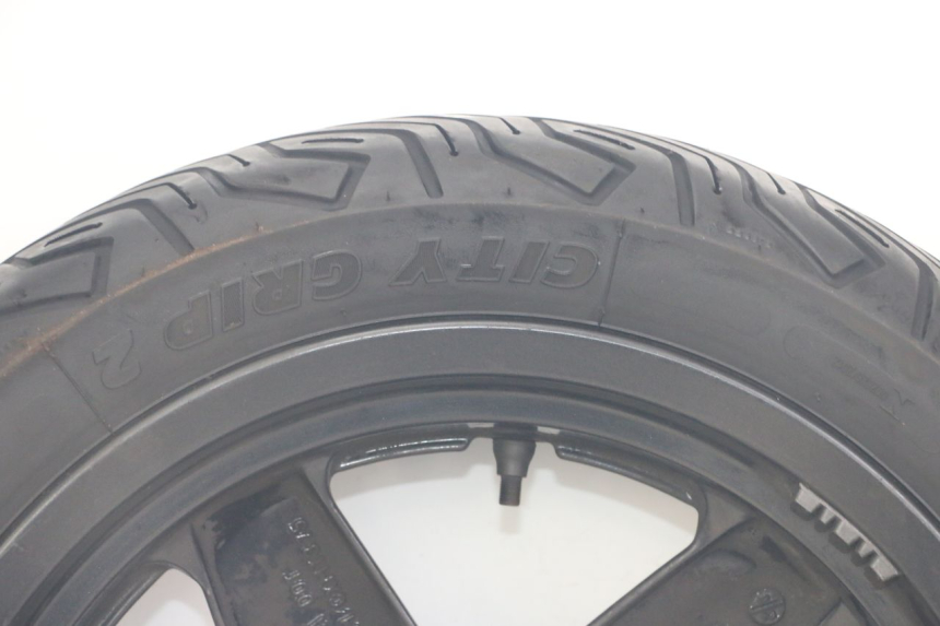 photo de REAR RIM AND TIRE YAMAHA X-MAX XMAX 125 (2010 - 2014)