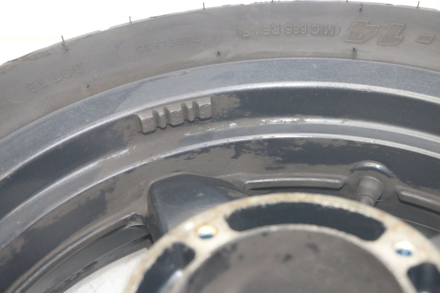 photo de REAR RIM AND TIRE YAMAHA X-MAX XMAX 125 (2010 - 2014)
