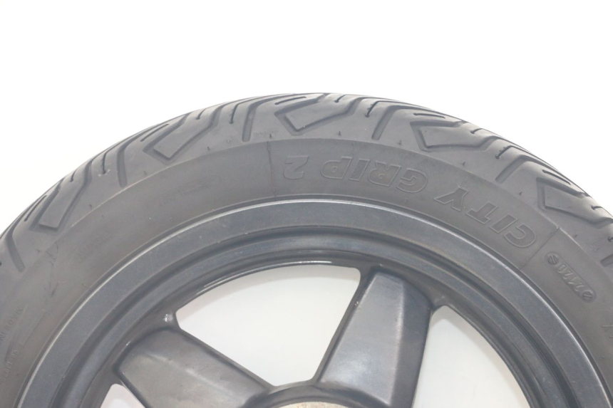 photo de REAR RIM AND TIRE YAMAHA X-MAX XMAX 125 (2010 - 2014)