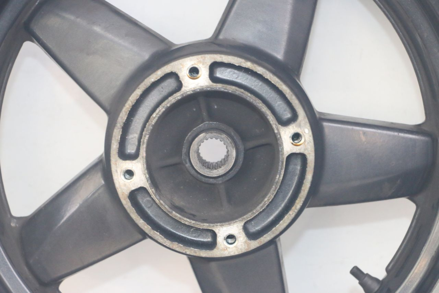 photo de REAR RIM AND TIRE YAMAHA X-MAX XMAX 125 (2010 - 2014)