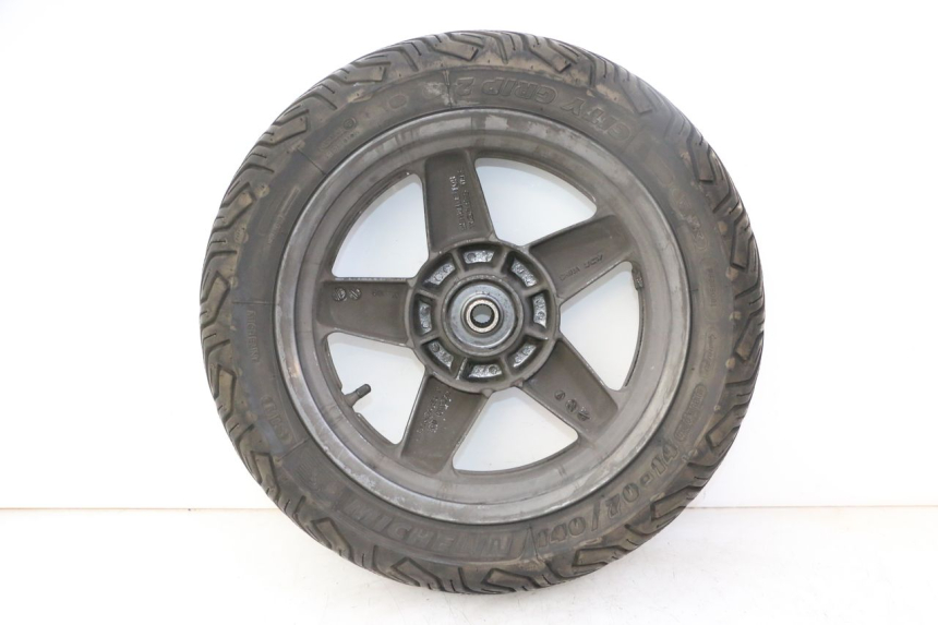 photo de REAR RIM AND TIRE YAMAHA X-MAX XMAX 125 (2010 - 2014)