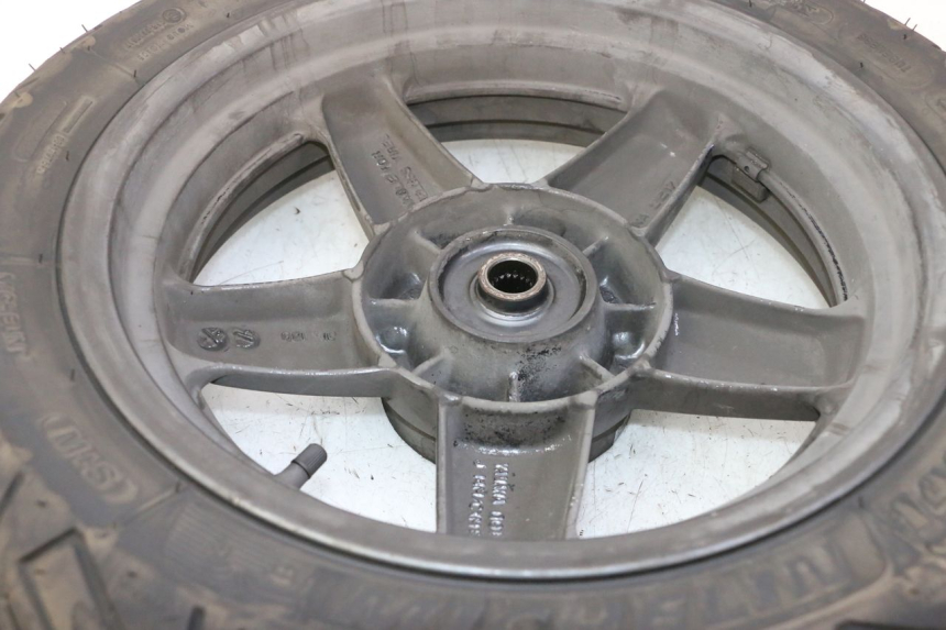 photo de REAR RIM AND TIRE YAMAHA X-MAX XMAX 125 (2010 - 2014)