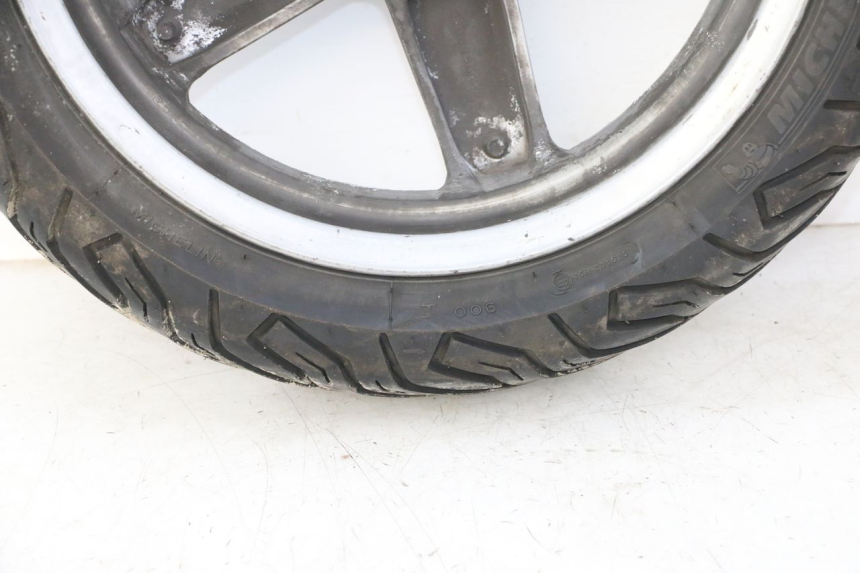 photo de REAR RIM AND TIRE PIAGGIO X9 EVOLUTION 125 (2003 - 2007)