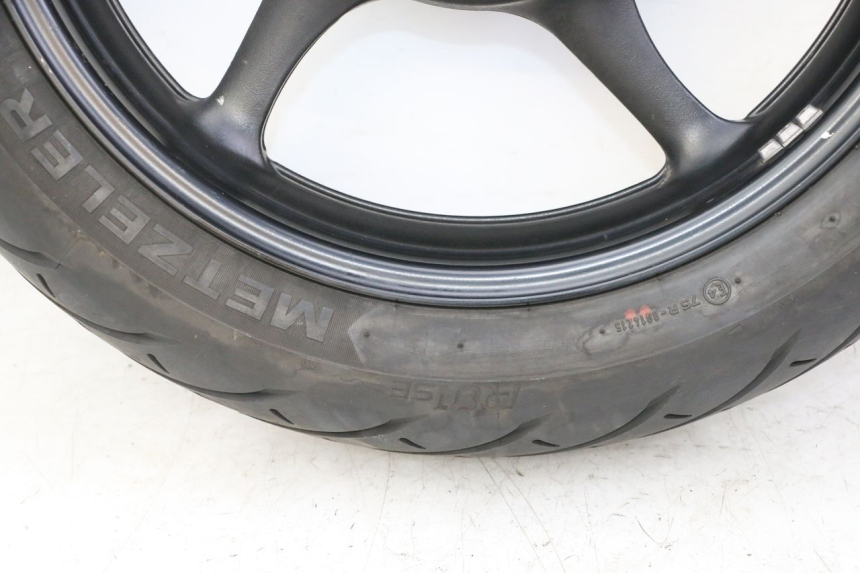 photo de REAR RIM AND TIRE YAMAHA XJ6 ABS 600 (2008 - 2016)