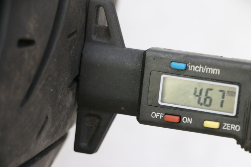 photo de REAR RIM AND TIRE YAMAHA XJ6 ABS 600 (2008 - 2016)