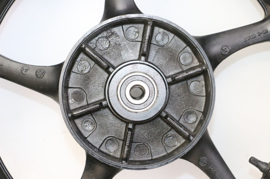 photo de REAR RIM AND TIRE YAMAHA XJ6 ABS 600 (2008 - 2016)