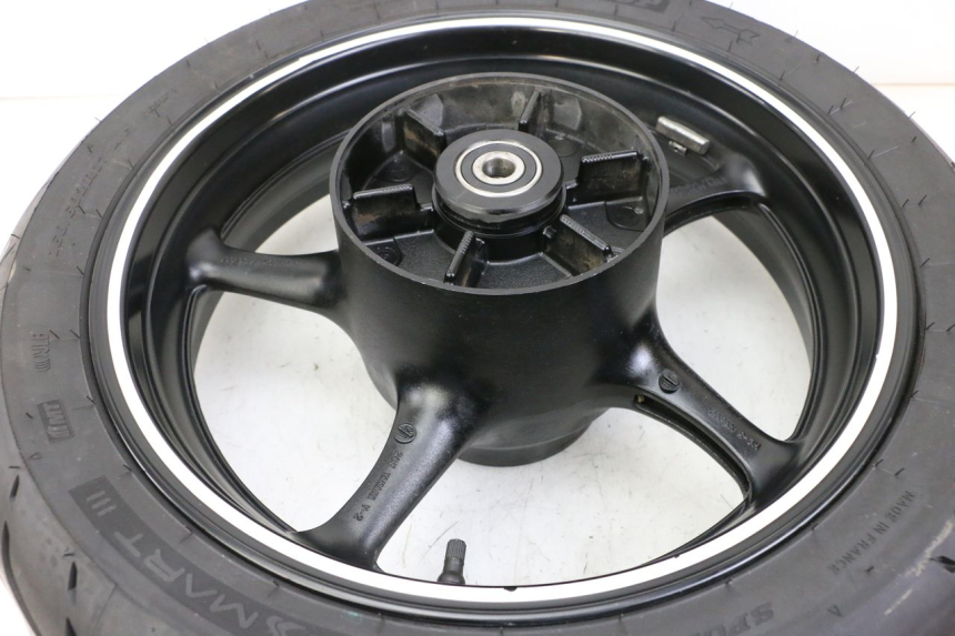 photo de REAR RIM AND TIRE YAMAHA XJ6 600 (2008 - 2016)
