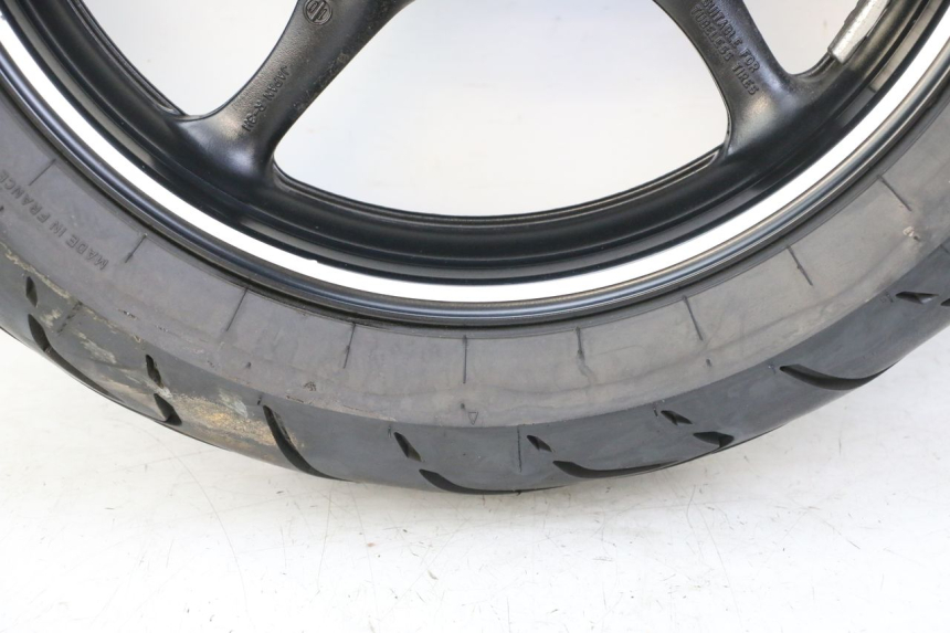 photo de REAR RIM AND TIRE YAMAHA XJ6 600 (2008 - 2016)