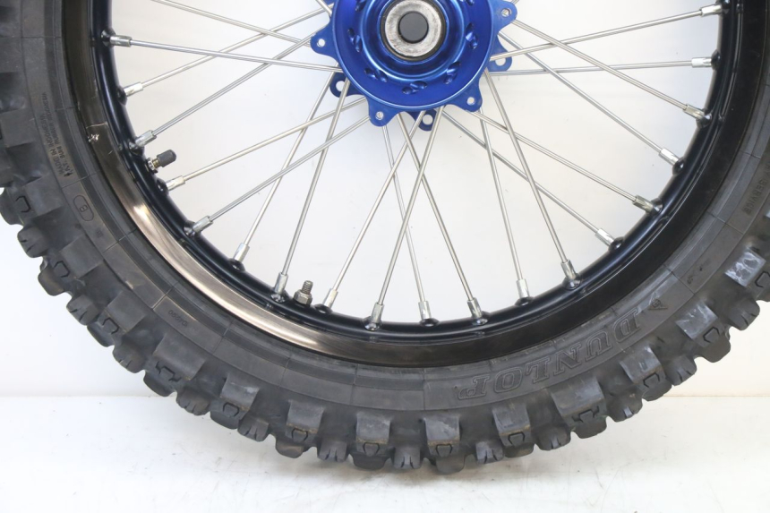 photo de REAR RIM AND TIRE YAMAHA YZ 125 (2006 - 2016)