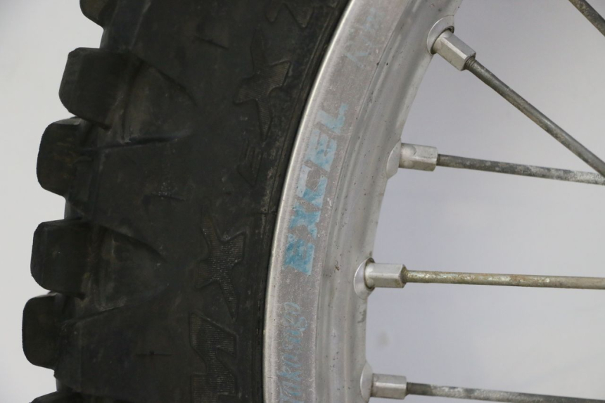 photo de REAR RIM AND TIRE YAMAHA YZF YZ-F 450 (2014 - 2016)
