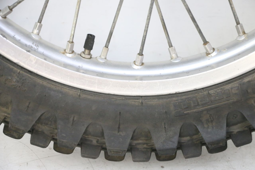 photo de REAR RIM AND TIRE YAMAHA YZF YZ-F 450 (2014 - 2016)