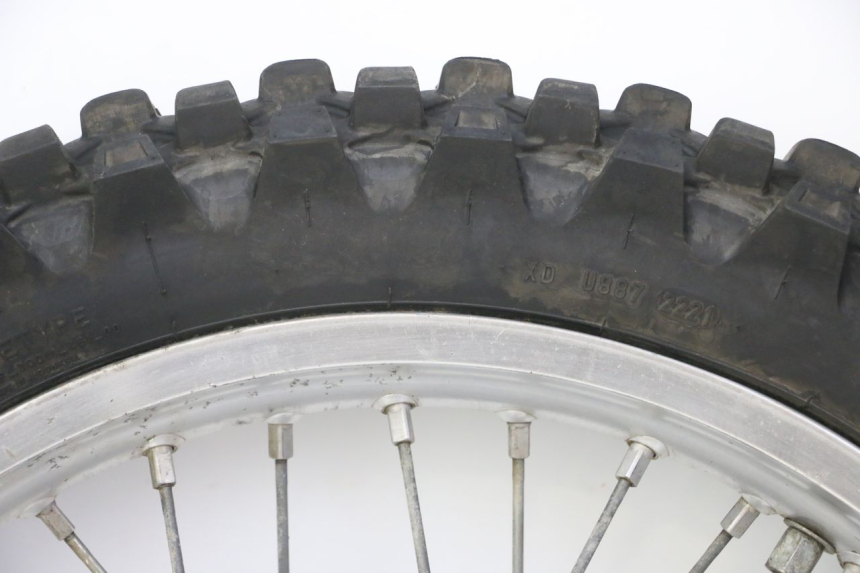 photo de REAR RIM AND TIRE YAMAHA YZF YZ-F 450 (2014 - 2016)