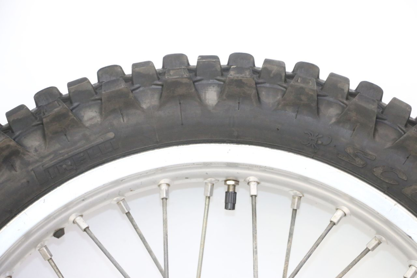 photo de REAR RIM AND TIRE YAMAHA YZF YZ-F 450 (2014 - 2016)