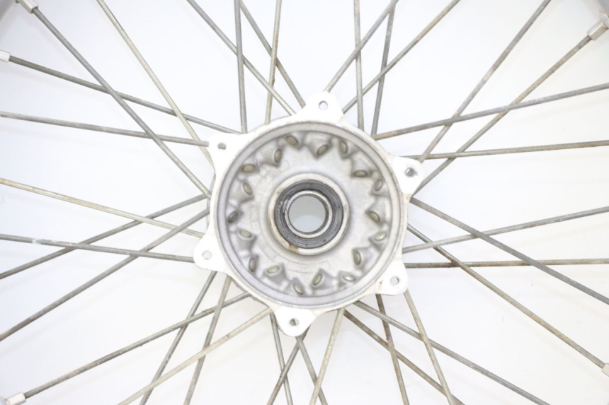 photo de REAR RIM AND TIRE YAMAHA YZF YZ-F 450 (2014 - 2016)