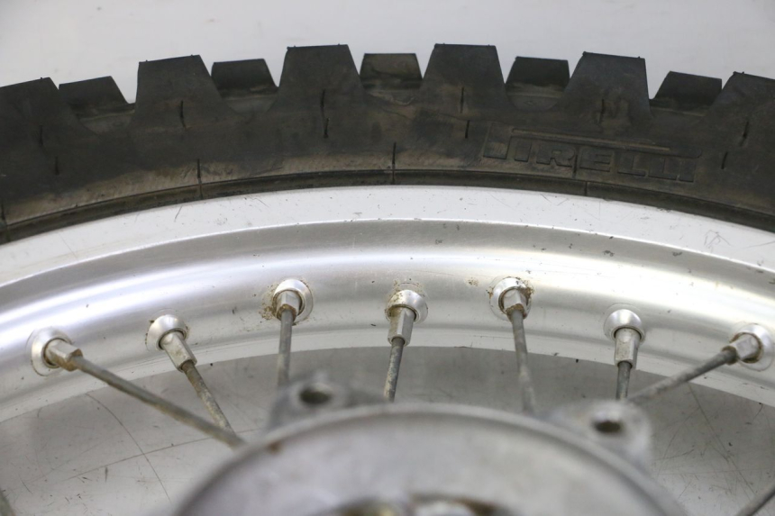 photo de REAR RIM AND TIRE YAMAHA YZF YZ-F 450 (2014 - 2016)