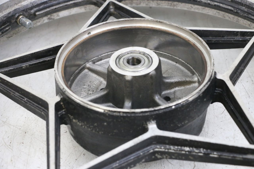 photo de REAR RIM SUZUKI GSX E 250 (1982 - 1983)