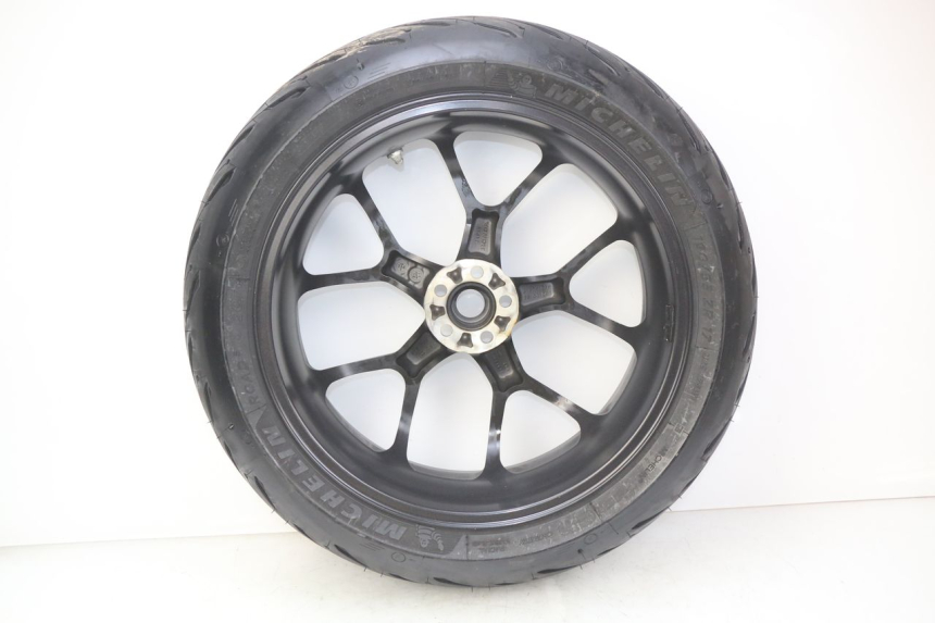 photo de REAR WHEEL RIM HONDA CB R 1000 (2018 - 2023)