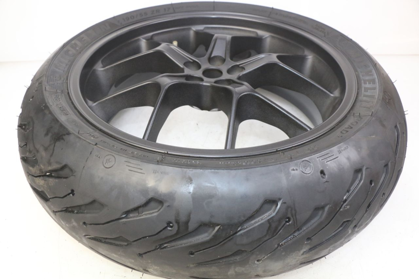 photo de REAR WHEEL RIM HONDA CB R 1000 (2018 - 2023)