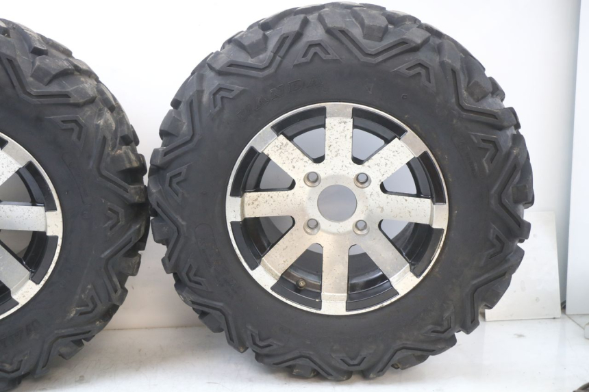 photo de REAR RIM HYTRACK HY S 4X4 410 (2013 - 2016)