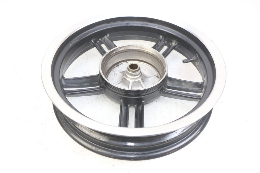 photo de REAR WHEEL RIM KYMCO AGILITY 16+ 4T 50 (2018 - 2023)