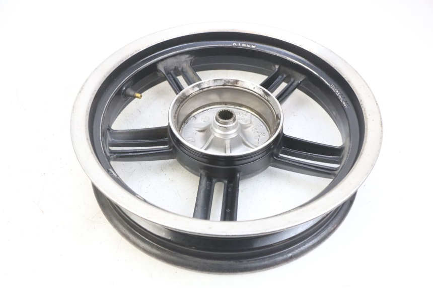 photo de REAR WHEEL RIM KYMCO AGILITY 16+ 4T 50 (2018 - 2023)