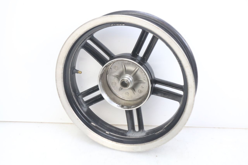 photo de REAR WHEEL RIM KYMCO AGILITY 16+ 4T 50 (2018 - 2023)