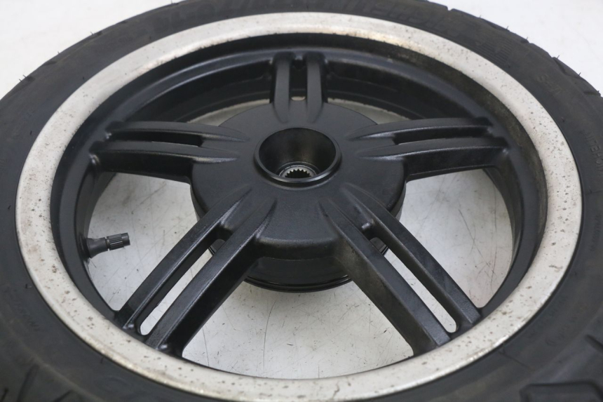 photo de REAR WHEEL RIM KYMCO AGILITY 16+ 4T 50 (2018 - 2023)