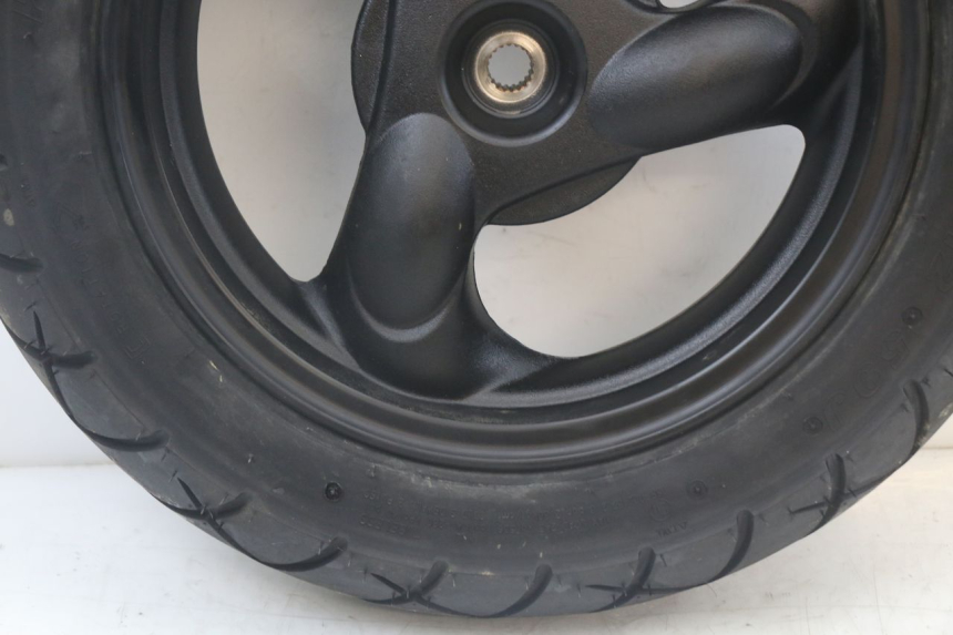 photo de REAR WHEEL RIM KYMCO AGILITY 4T 50 (2018 - 2022)