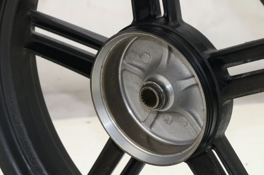 photo de REAR WHEEL RIM KYMCO AGILITY CITY 2T 50 (2008 - 2016)