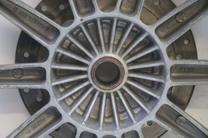 photo de REAR RIM PIAGGIO MP3 RL 250 (2007 - 2010) - Additional view of the item