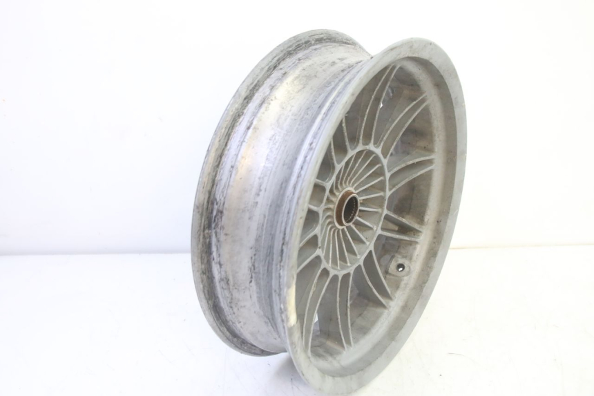 photo de REAR RIM PIAGGIO MP3 RL 250 (2007 - 2010) - High-resolution close-up